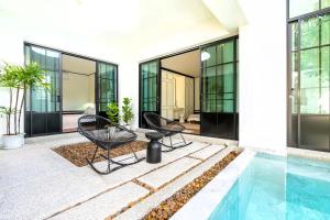 Luxury Mono 10 Private Pool Villa - 3 BR in Pasak