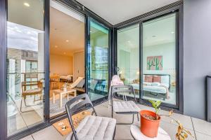 StayAU City Apt free parking in West Melb