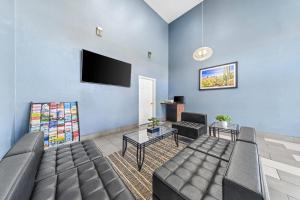 Quality Inn & Suites Hesperia-Victorville