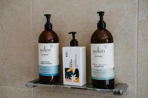 Allambie - Poolside Elegance in Mudgee Countryside