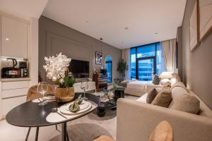 Luxury Studio at Marquise Square with Burj Khalifa View