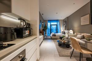 Luxury Studio at Marquise Square with Burj Khalifa View