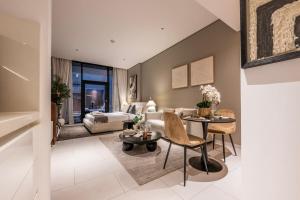 Luxury Studio at Marquise Square with Burj Khalifa View