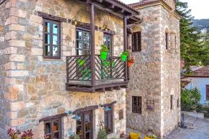 Varnevo Guesthouse - Kalianoi