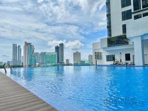 Space Residency Near KSL Mall JB by Stayrene