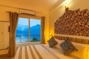 The Neeraj Ganga Rajmahal Wellness With Ganga View