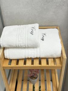 Lovely Cozy Apartments Adora Park Arad