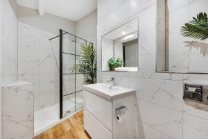 Glasswing Stays The Holgate Sanctuary