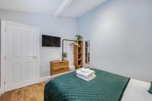 Glasswing Stays The Holgate Sanctuary