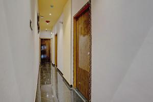 Hotel O Golden Suites