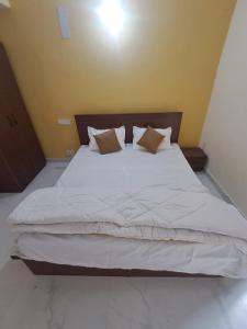 Keshav Inn Hotel And Banquet