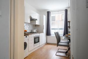 BnBNova - 2BR Near Liverpool Street Central London