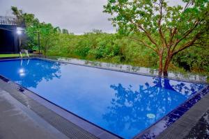 Elite Black Villa