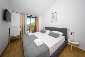 Room accomodation Jezera Lovišća