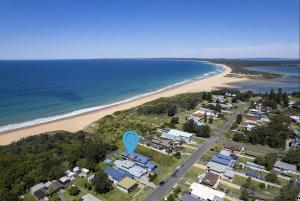 Whale Watcher - Beachfront with Spa