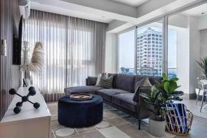 ®{LUX~City~Skyline} @DowntownSD PrivéJaccuziGym