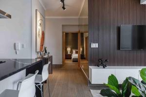 ®{LUX~City~Skyline} @DowntownSD PrivéJaccuziGym