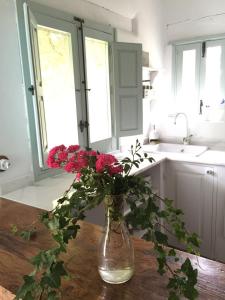 Two-Bedroom House room in El Vergel de Chilla tiene 3 alojamientos Abejas 1 Abejas 2 y Libélula