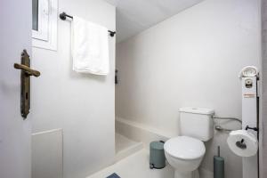 Modern City Retreat in Kallithea