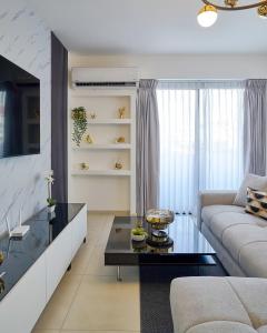 ®2BR{The~City~Center}@DTown PoolGym NearCecilip