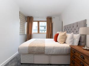 Pass the Keys Spacious 2Bed 2Bath Near RAF Museum – Colindale