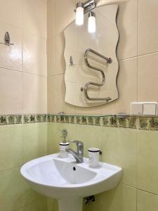 Nice studio on Independence sqr