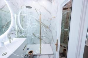 Golden Balcony - Golden Jewel - Champs-Élysées