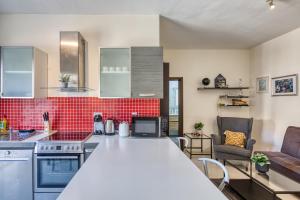 Cosy 1 Bedroom with balcony in St Julians AEBE1-1