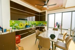 Hoa Hướng Dương Hotel