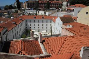 Ideal address with fantastic view Castel -Old Town-River