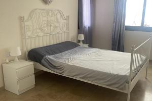 2 Bed Flat-Sleeps 4-Pets-Parking-Marina Duquesa