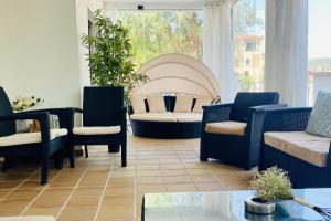 2 Bed Flat-Sleeps 4-Pets-Parking-Marina Duquesa