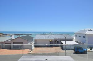 Bella Vista Yzerfontein - No loadshedding - Home away from home