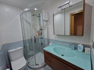 Bouzas. Garaje con cargador V.E.