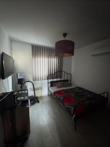 Lovely spacious two bedroom apartment central