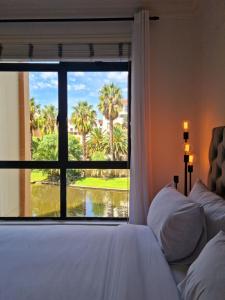 Island Club by Smart City Stays