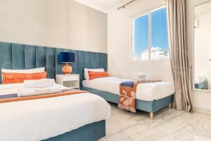 Modern Blue Oasis just 7 minutes from the Sea REMS