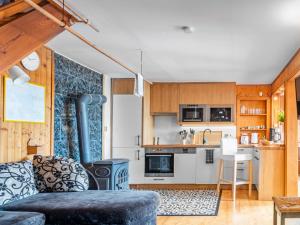 Holiday Home Pondside Retreat & Canoe by Interhome