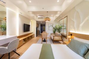 Luxury 1 BR City View in Park Mckinley West Fast Wi-Fi Washer Dryer