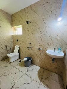 Rock Finch Holiday Homes - Malpe Beach