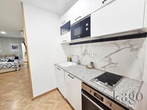 Estudio con Wifi y AC en Centro Sol y Gran via