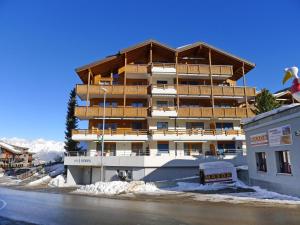 Apartment Metropol B by Interhome