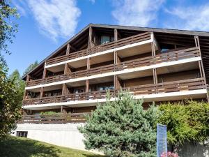 Apartment Centaure B 103 by Interhome