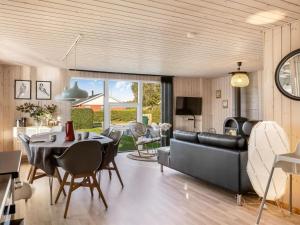 Holiday Home Ali - 500m from the sea by Interhome