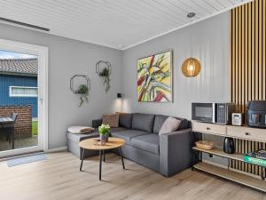 Apartment Asfrid - 80m from the sea by Interhome