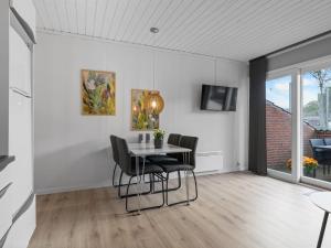 Apartment Asfrid - 80m from the sea by Interhome