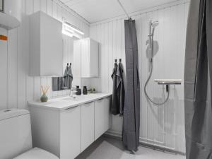 Apartment Asfrid - 80m from the sea by Interhome