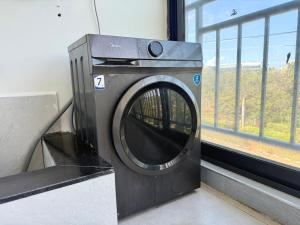 Bebinjes Space A Very Spacious Two Bedroom Apartment