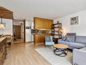 Apartment Nr-63 Haus Ladina by Interhome