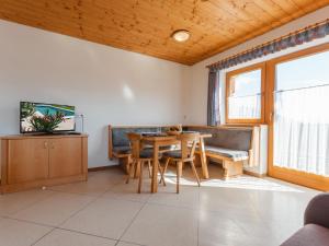 Apartment Voithofer-6 by Interhome